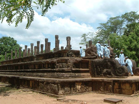 La salle d�audience du palais de Parakramabahu Ier