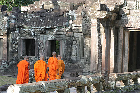 Orange et gris � Angkor