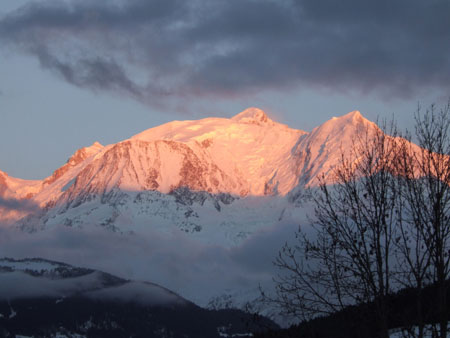 Spectacle de la nature : ros�e du soir sur le Mont-Blanc 