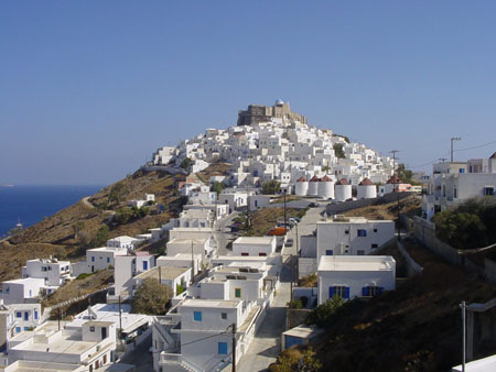 Chute de maisons blanches