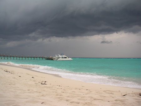 Orage sur Colombus Isle