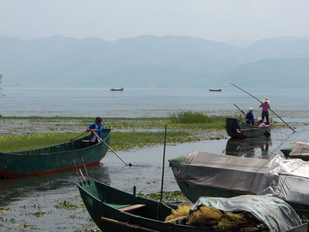 P�cheurs sur le lac Erhai