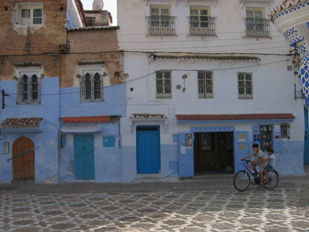 M�dina blanche et bleue