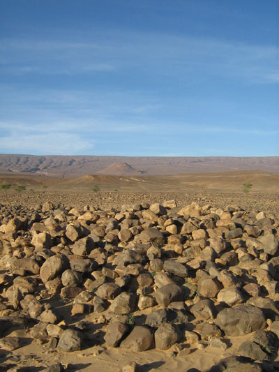 Petits volcans sur le djebel Bani du c�t� de Sidi Abdenbi
