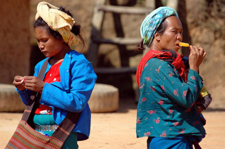 Femmes Lahu au march�