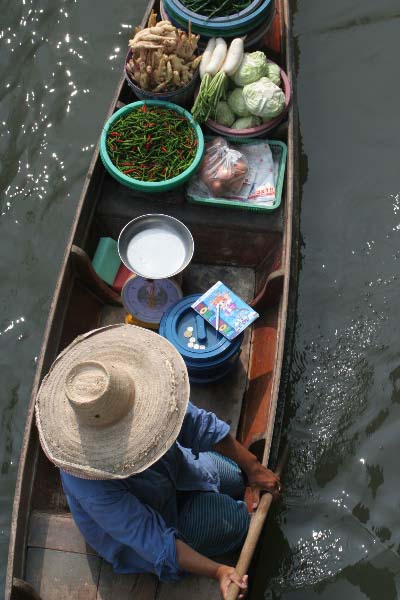Un �tal au march� flottant