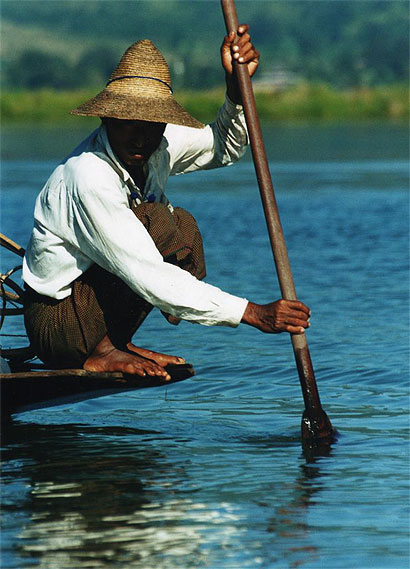 P�cheur sur le lac Inl�