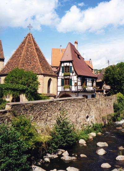 Maisons sur le fleuve