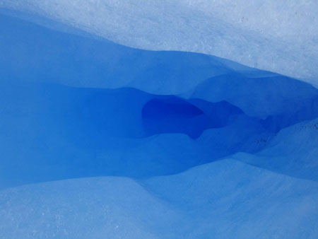 Trou d�eau sur le Perito Moreno