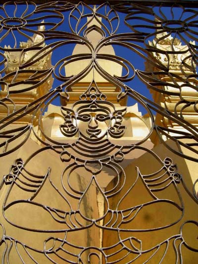 Pha That Luang (grand stupa dor�)