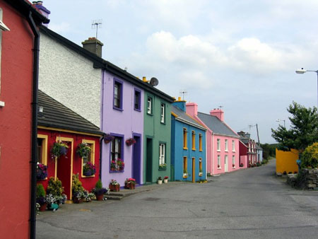 Cottages color�s d'un petit bourg