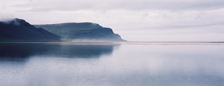 Brumes dans les Fjords du Nord ouest