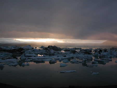 Coucher de soleil sur glacier