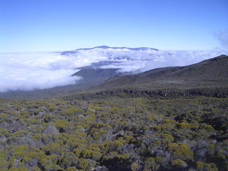 vue depuis les abords du refuge du piton des neiges