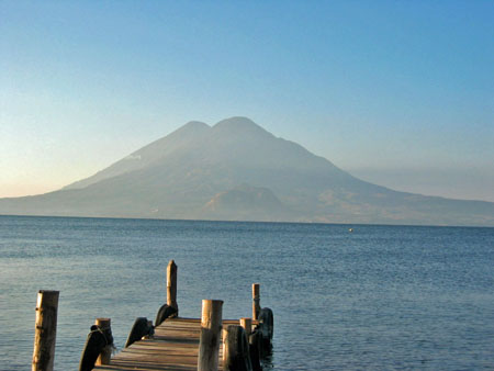 Brumes sur le lac Atitlan 