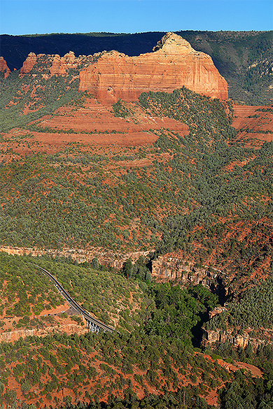 La Highway 89 dans Oak Creek Canyon
