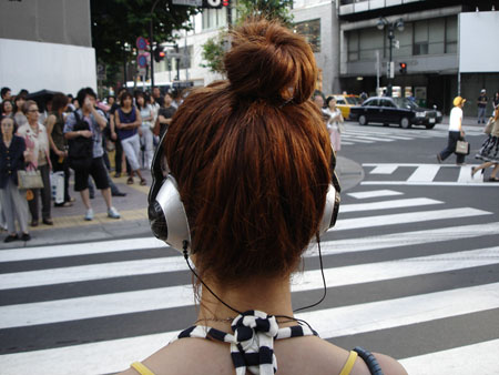 Crossing neck