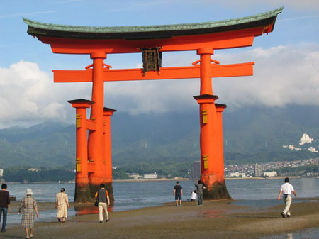 Torii gate � Mar�e basse