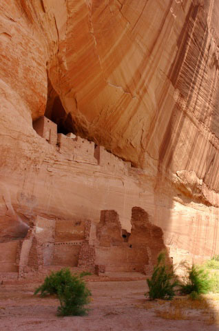 Canyon de Chelly: white house ruins