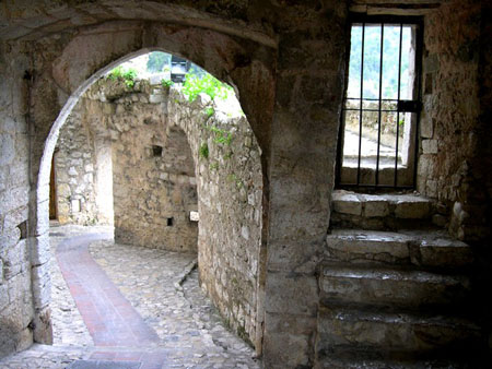 Eze