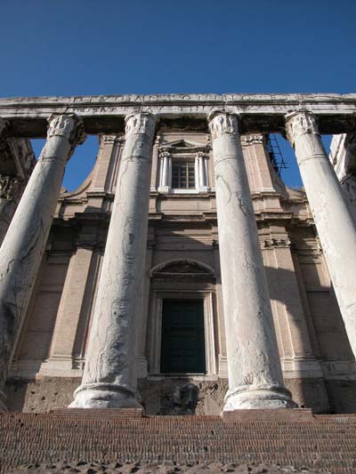 Temple d'Antonin et de Faustine