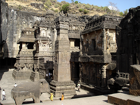 Grotte monolithique d'Ellora, la neuvi�me merveille du monde.
