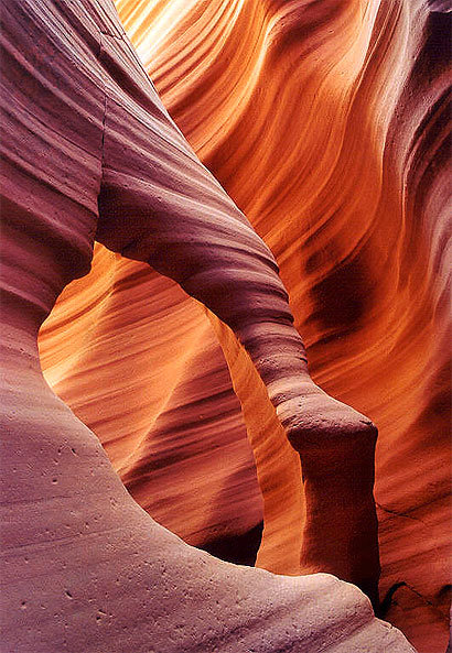 Arche nich�e dans un slot canyon