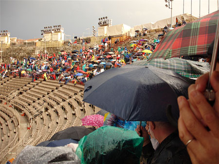 En attendant le spectacle