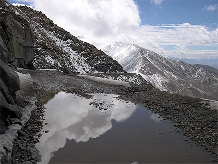 en descendant de Kardhung la 5600m