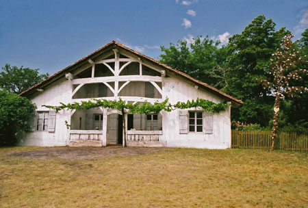 Quartier de Marqu�ze, la maison du ma�tre