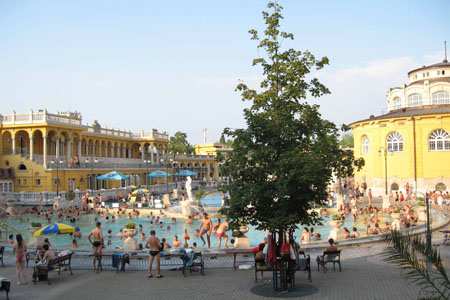 Bains Sz�ch�nyi