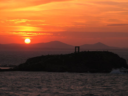 Soleil couchant sur Naxos