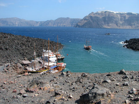 Premier pas sur le Volcan � Santorini