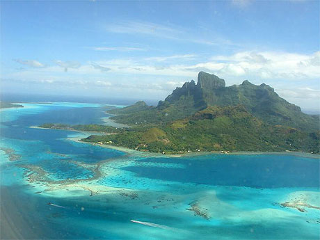 Vue a�rienne de bora bora