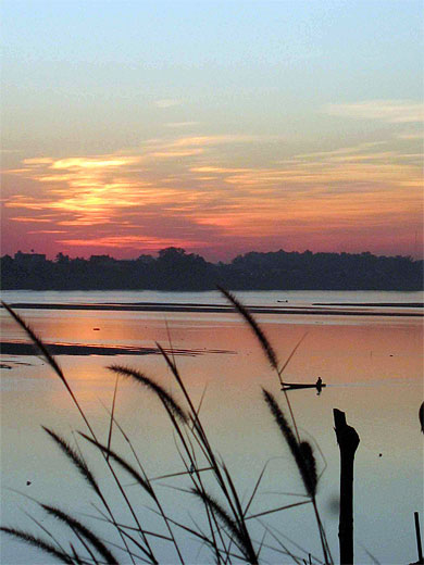 Coucher de soleil sur le M�kong