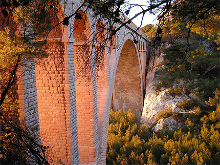 Pont calanques des eaux sal�es