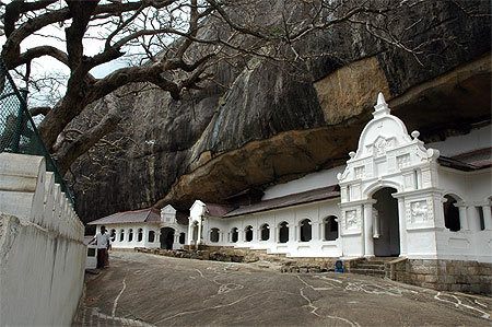 Entr�e des grottes de Dambulla