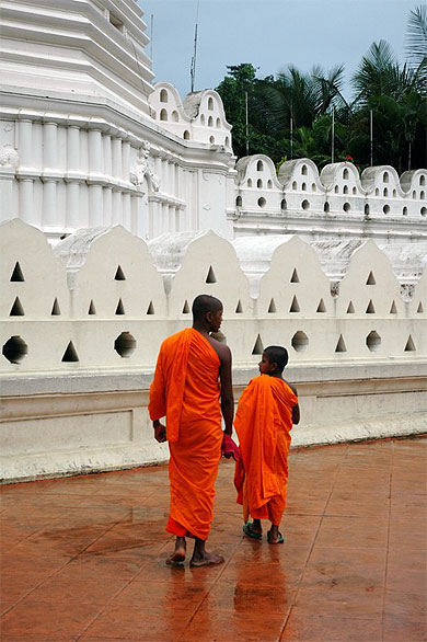 Moines � Kandy