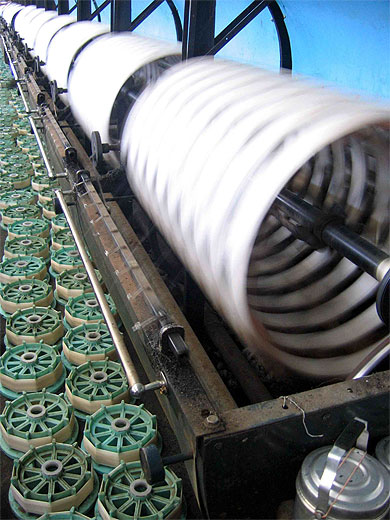 A l'usine...