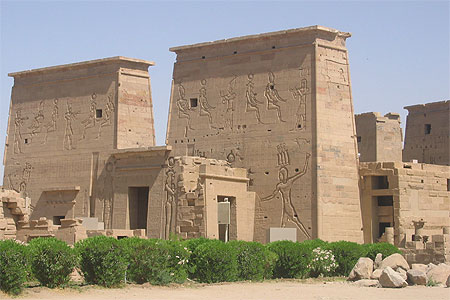 Premier pyl�ne du temple de Philae