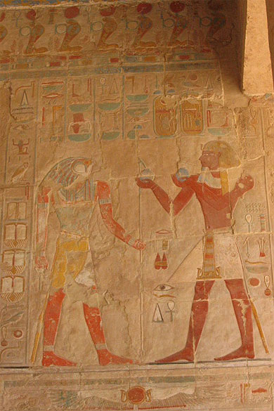 Offrandes du Pharaon au Dieu