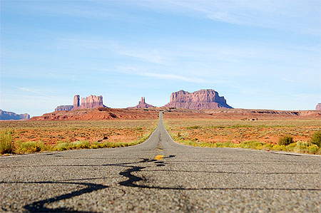 The road to Monument Valley