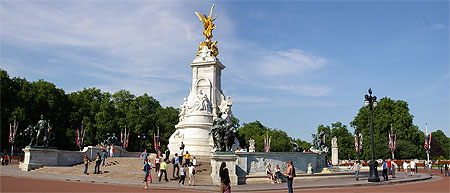 Statue de Victoria devant Buckingham Palace
