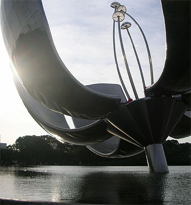 Floralis Generica