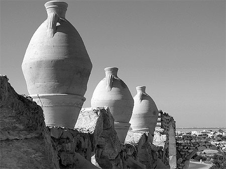 Poteries sur fond de mer