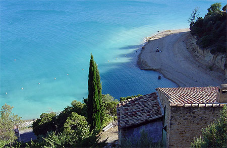 Vue sur le lac de Sainte-Croix du Verdon
