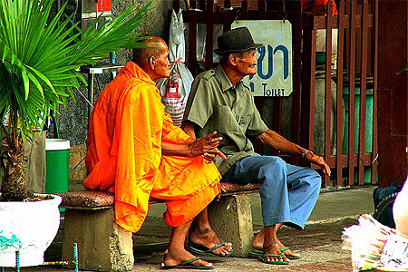 Discussion sur un banc