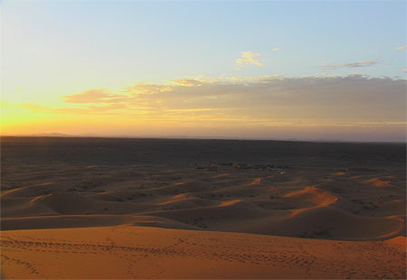 Coucher de soleil sur les dunes de Merzouga