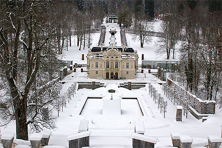 Ch�teau de Linderhof sous la neige