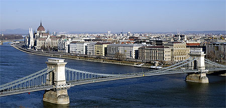 Pont des cha�nes, le matin